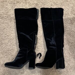 Sz 7.5 Over the knee boots